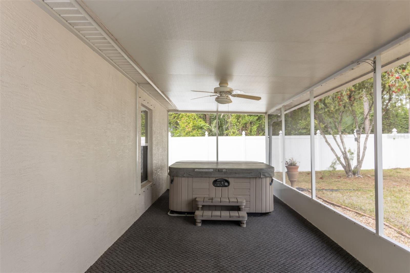 8 LLOWICK CT, PALM COAST, FL, 32164