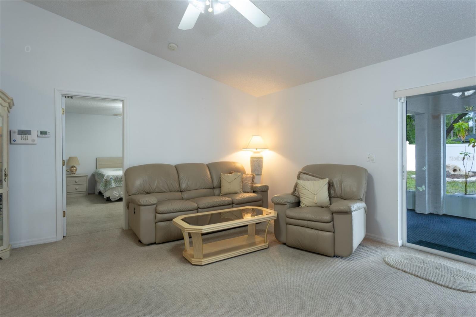 8 LLOWICK CT, PALM COAST, FL, 32164