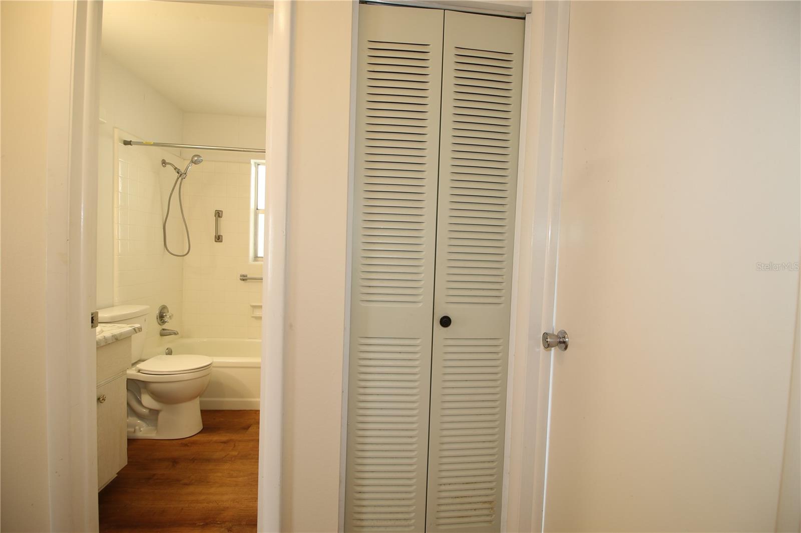 1012 WARWICK CT, SUN CITY CENTER, FL, 33573
