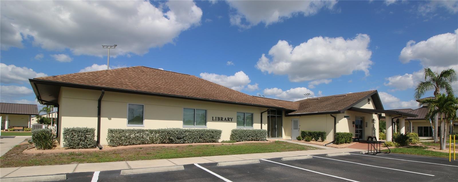 1012 WARWICK CT, SUN CITY CENTER, FL, 33573