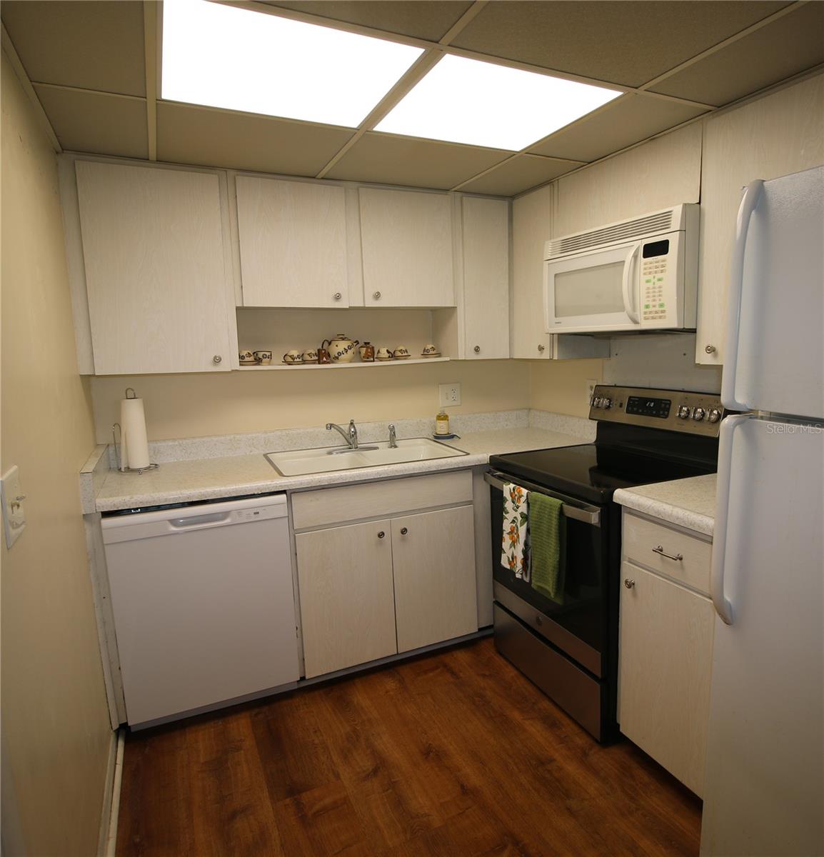1012 WARWICK CT, SUN CITY CENTER, FL, 33573