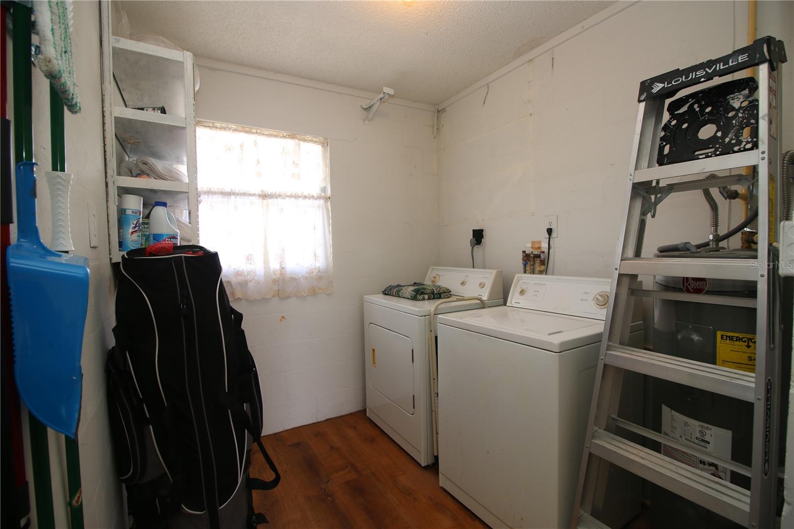 1012 WARWICK CT, SUN CITY CENTER, FL, 33573