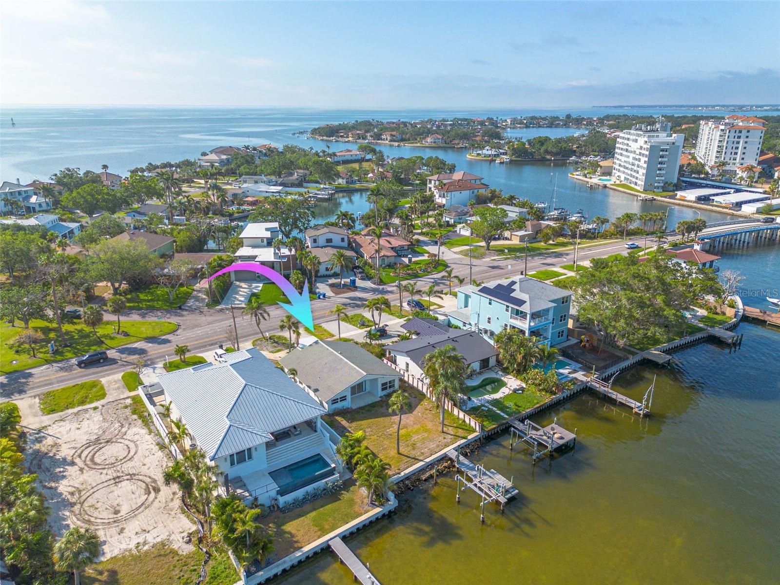 3410 OVERLOOK DR NE, ST PETERSBURG, FL, 33703