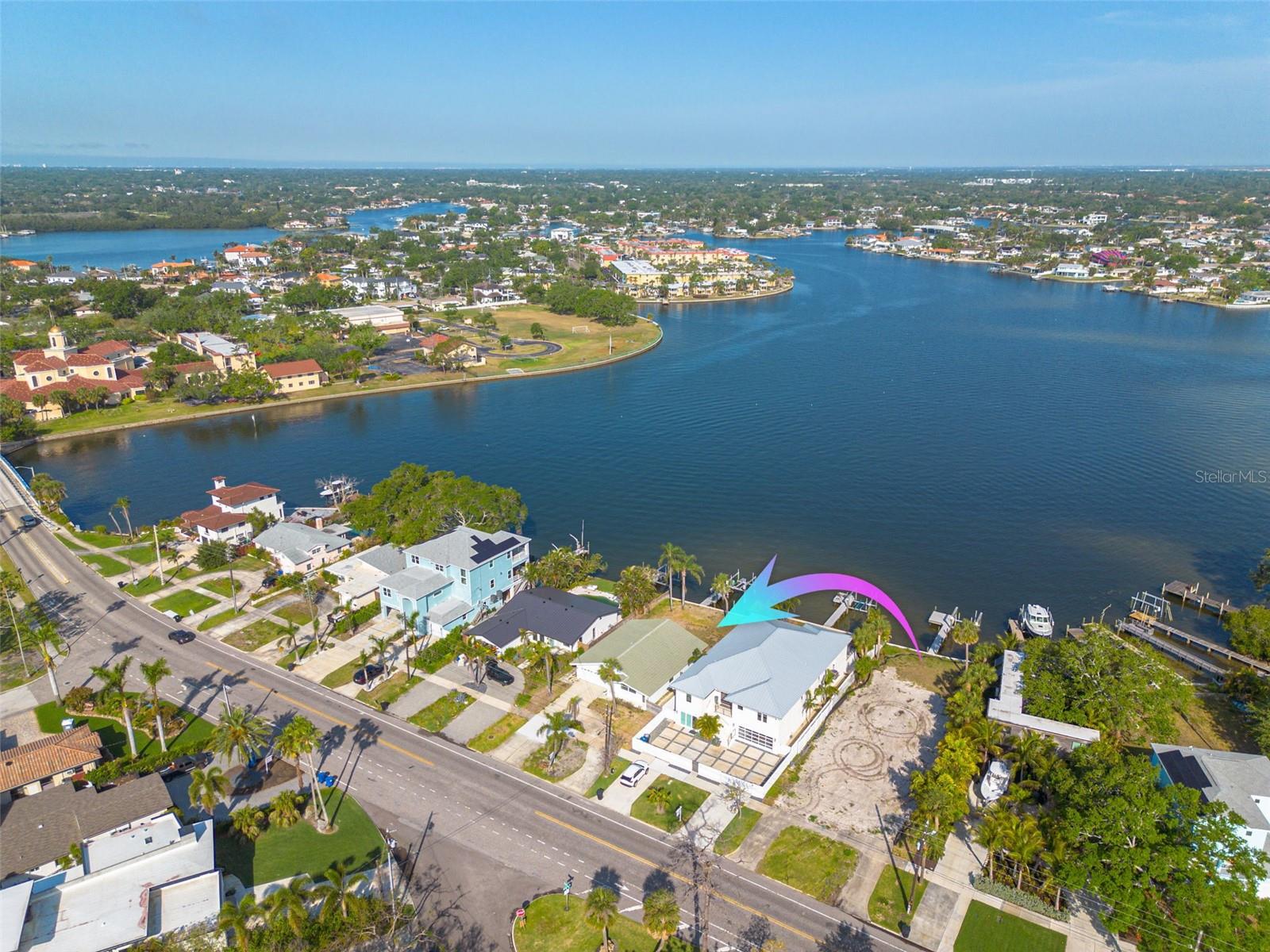 3410 OVERLOOK DR NE, ST PETERSBURG, FL, 33703