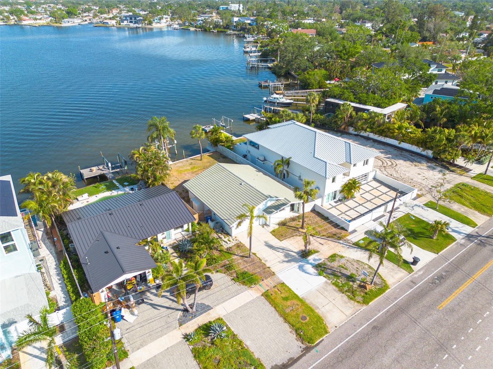 3410 OVERLOOK DR NE, ST PETERSBURG, FL, 33703