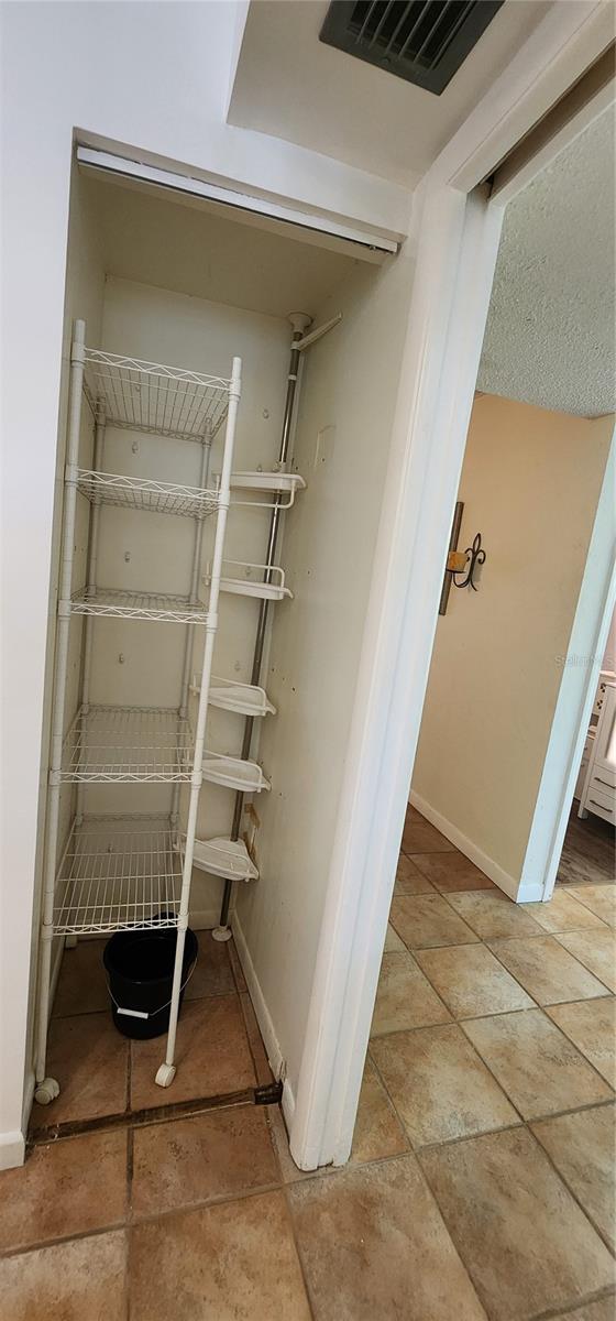 1960 LAKEWOOD CLUB DR S #2-F, ST PETERSBURG, FL, 33712