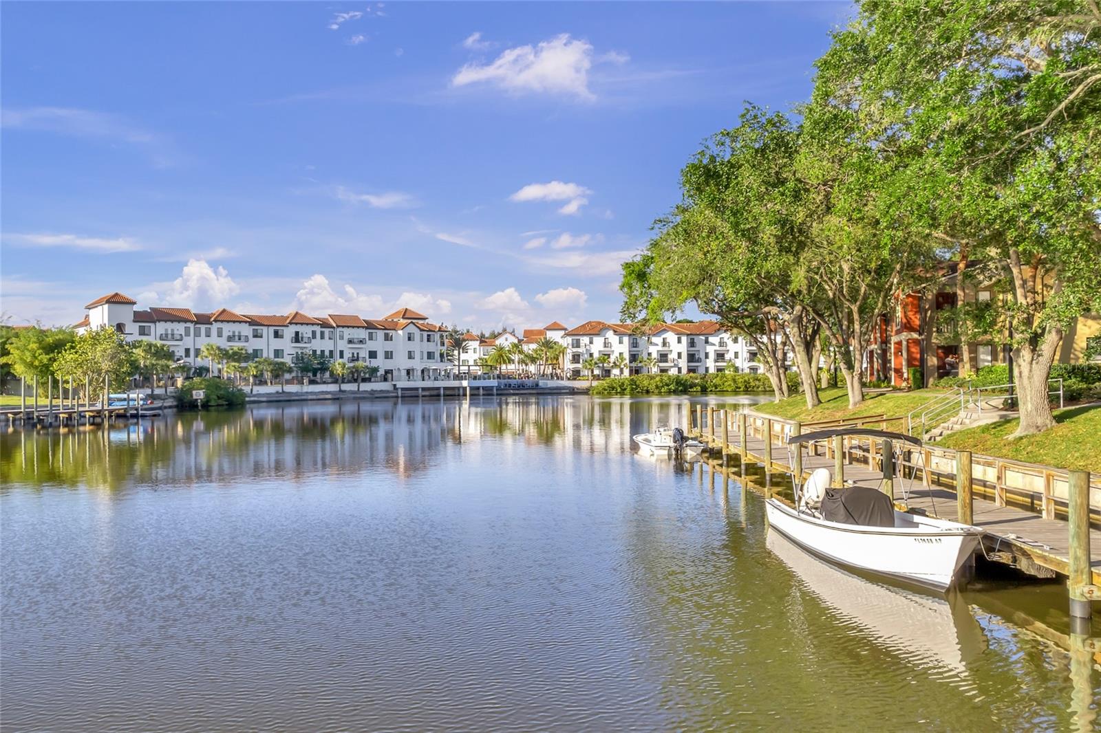 5684 BAYWATER DR, TAMPA, FL, 33615