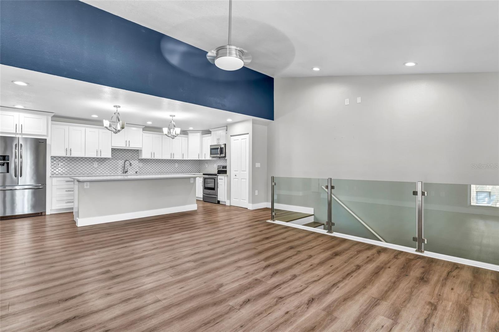 5684 BAYWATER DR, TAMPA, FL, 33615