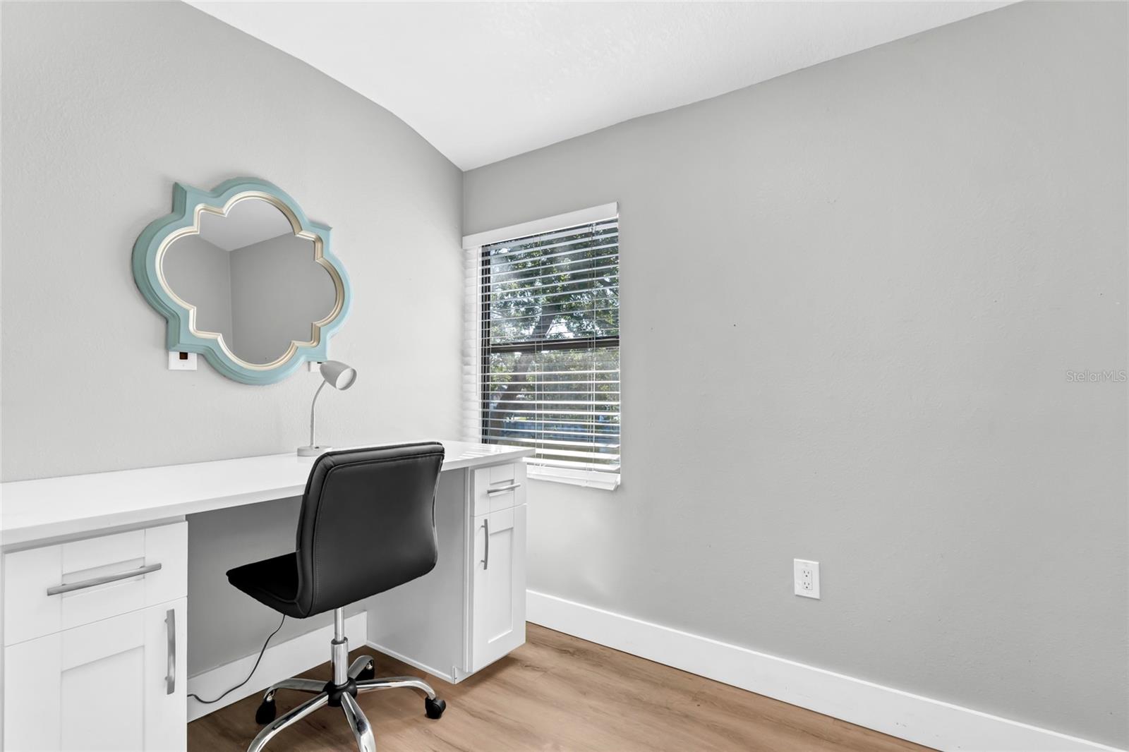 5684 BAYWATER DR, TAMPA, FL, 33615