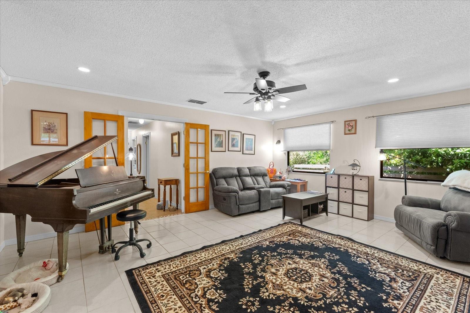 1905 PINE TREE DR, EDGEWATER, FL, 32141