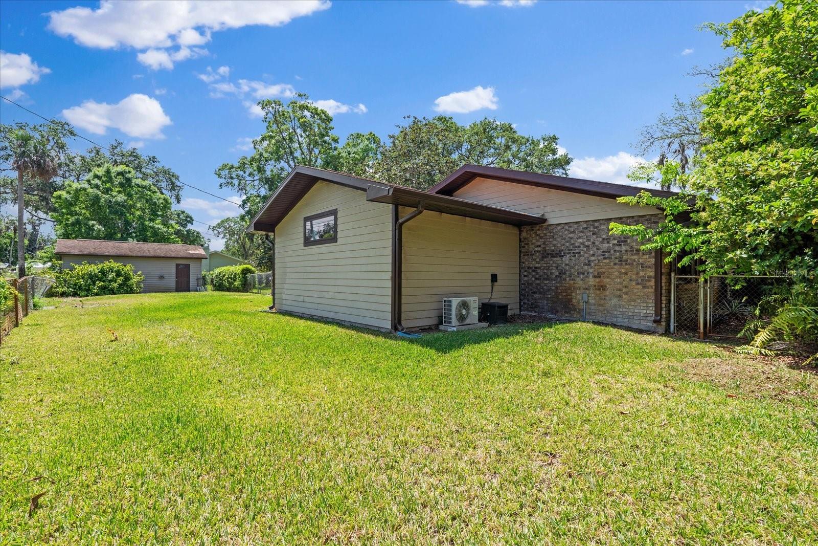 1905 PINE TREE DR, EDGEWATER, FL, 32141