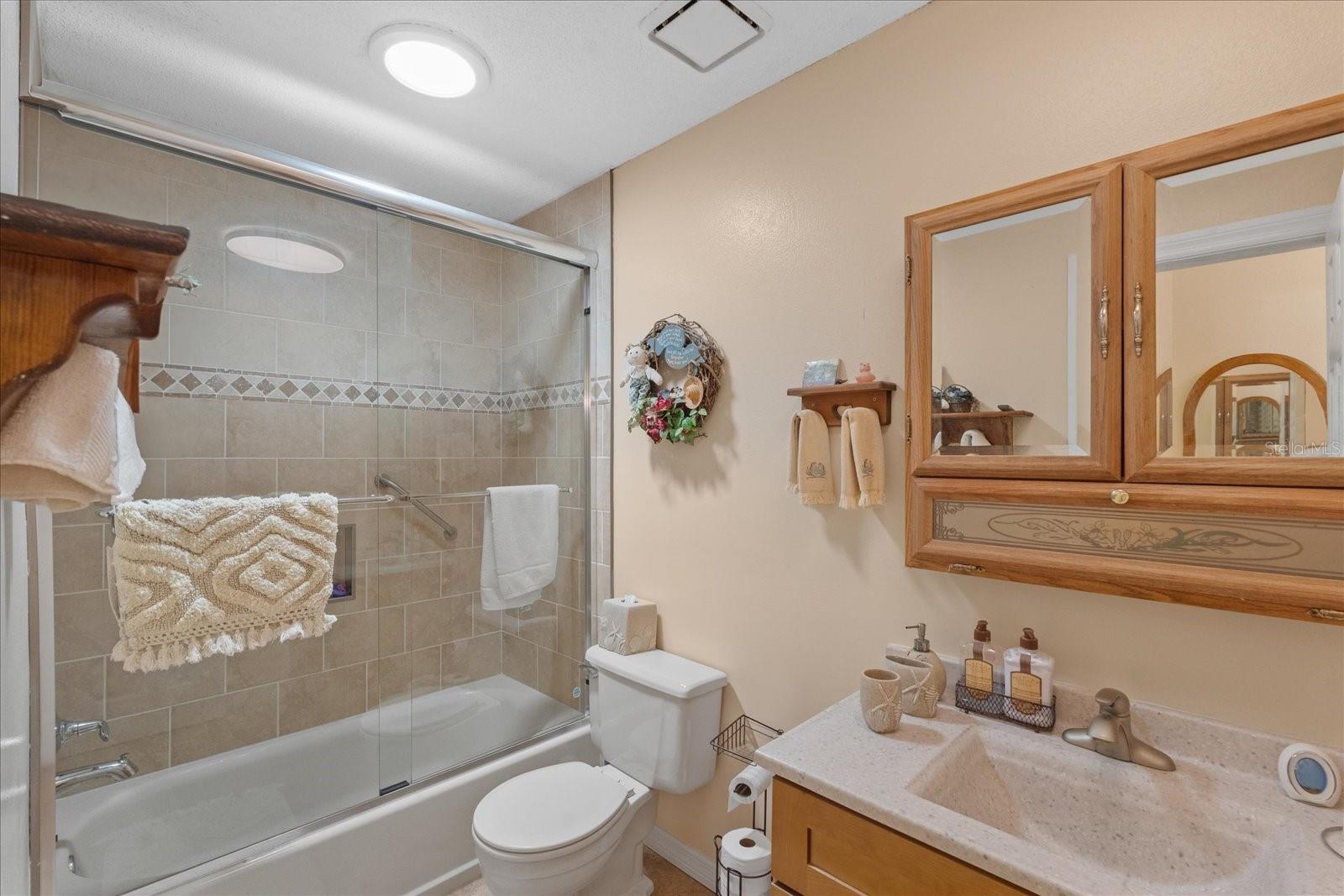 1905 PINE TREE DR, EDGEWATER, FL, 32141