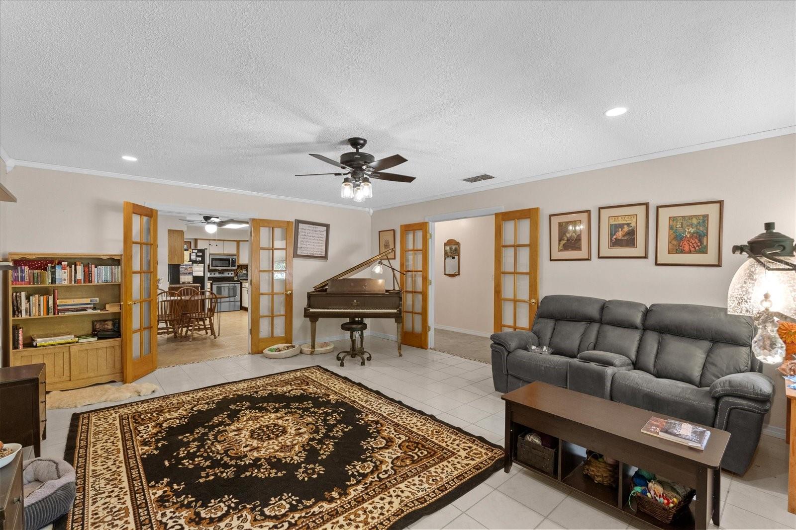 1905 PINE TREE DR, EDGEWATER, FL, 32141