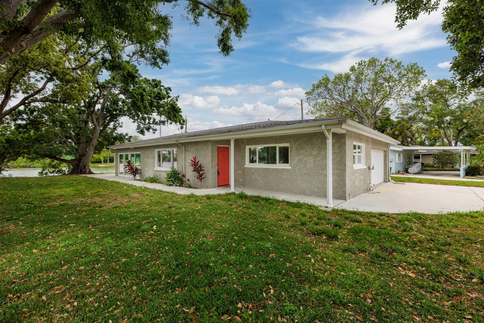 10517 BLOSSOM LAKE DR, SEMINOLE, FL, 33772