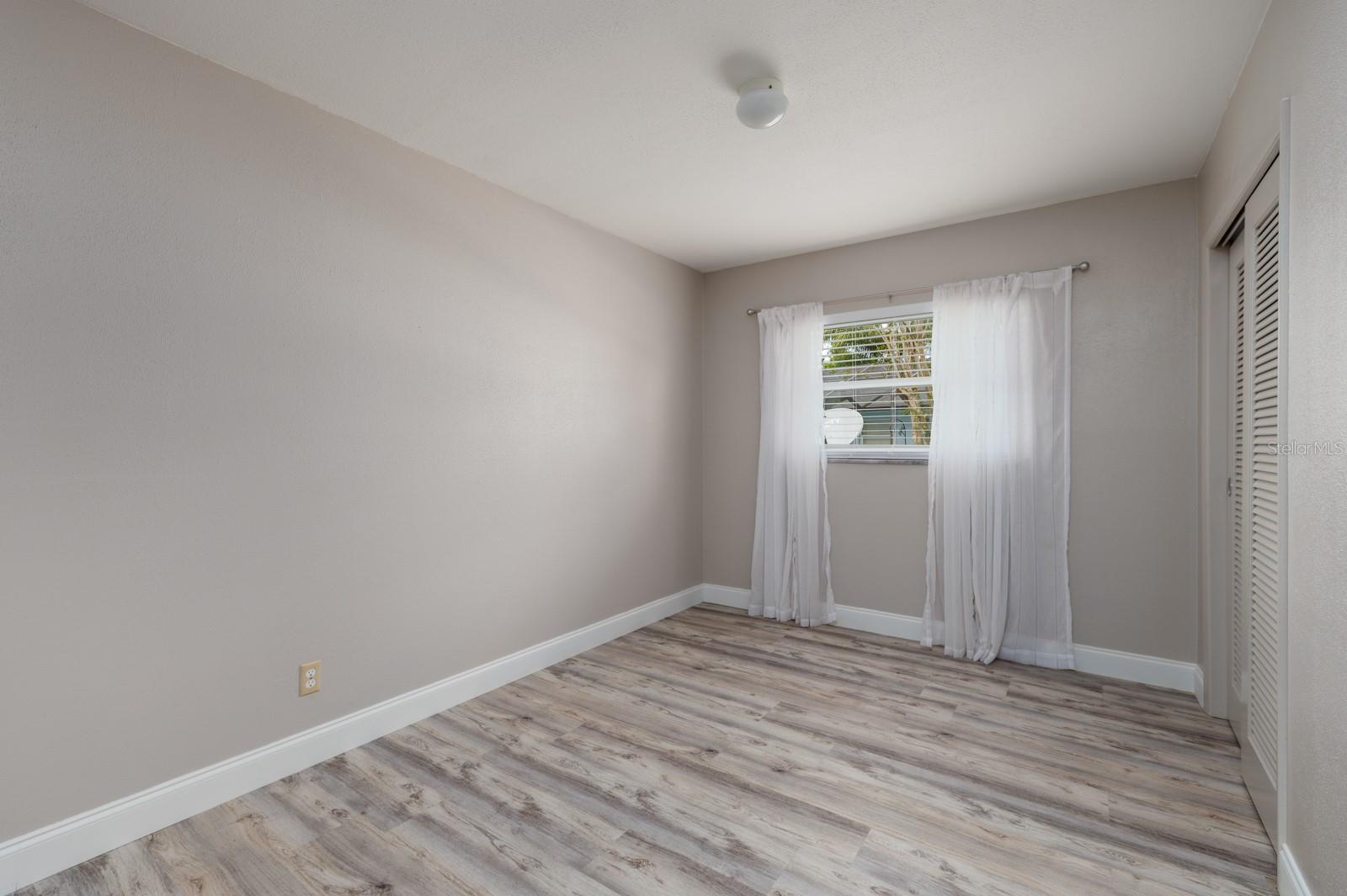 10517 BLOSSOM LAKE DR, SEMINOLE, FL, 33772