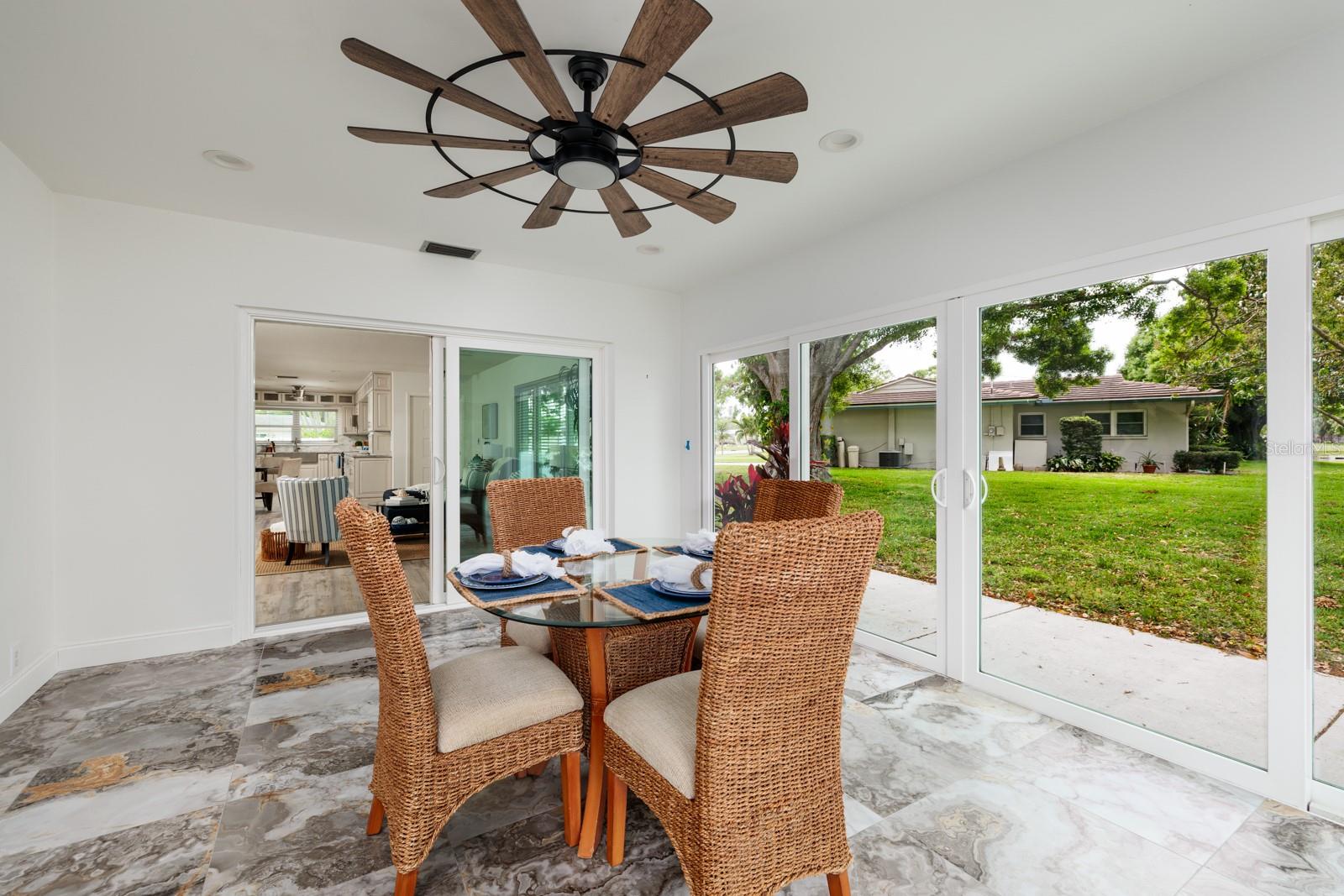 10517 BLOSSOM LAKE DR, SEMINOLE, FL, 33772