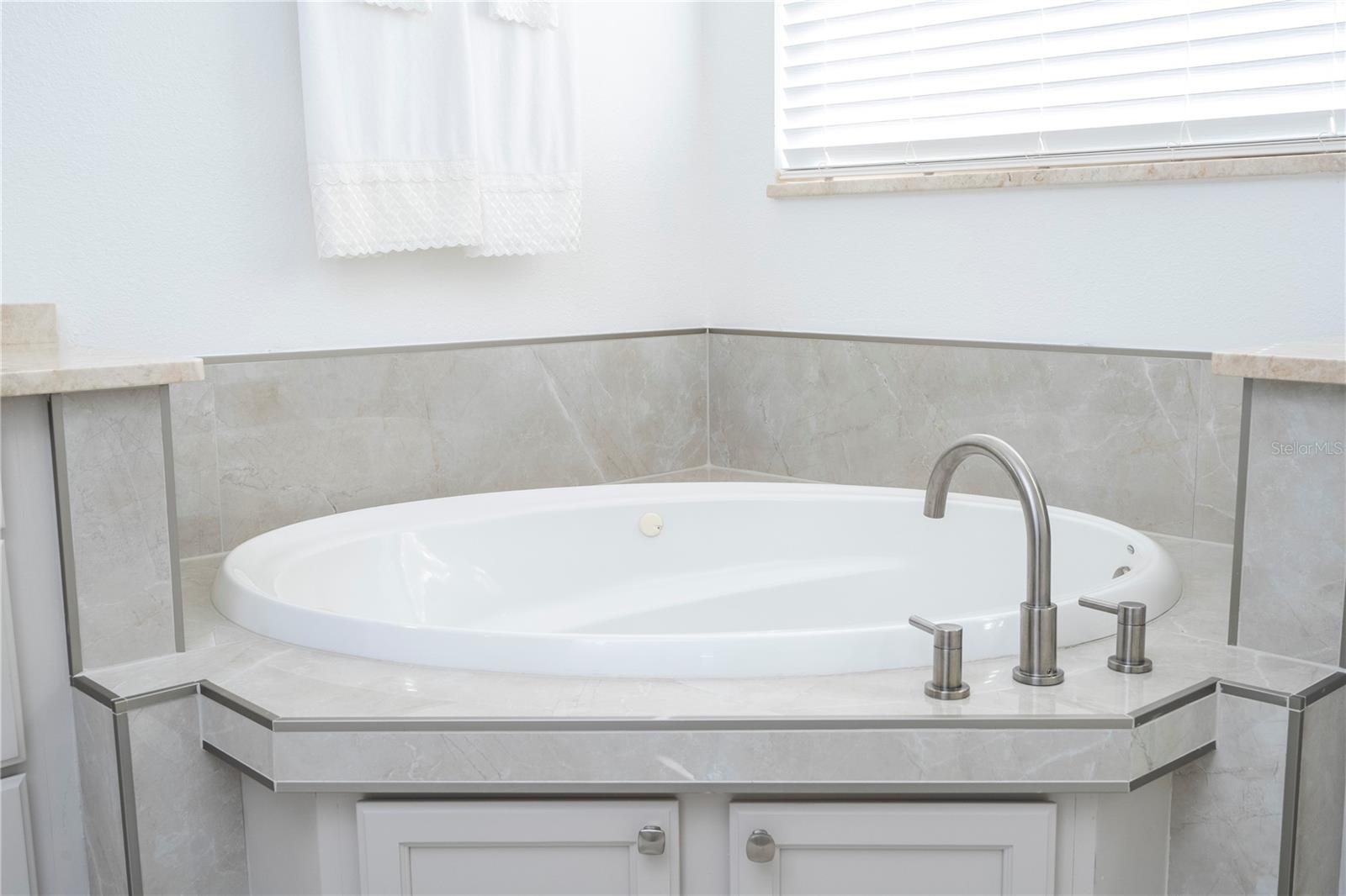 2602 SHIREHALL LN, WINTER GARDEN, FL, 34787