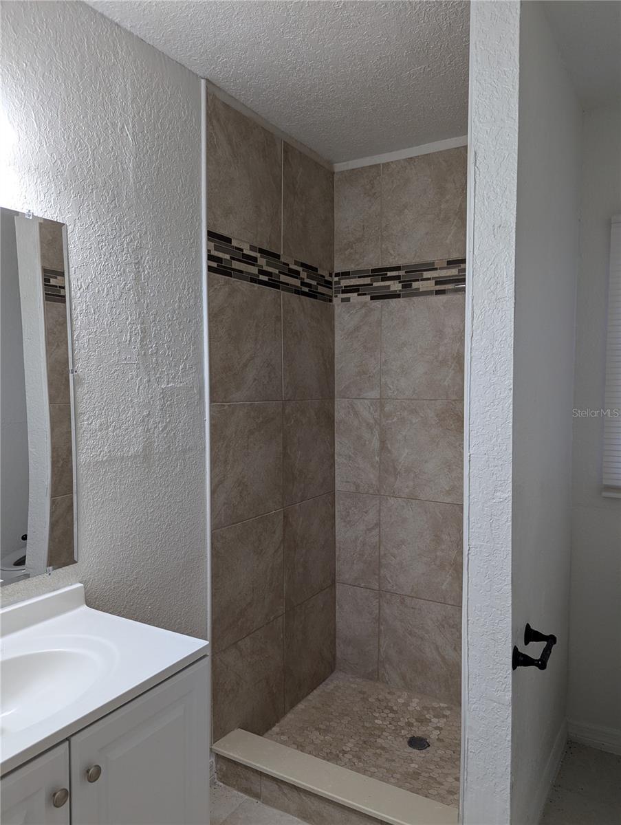 124 18TH ST NW, RUSKIN, FL, 33570