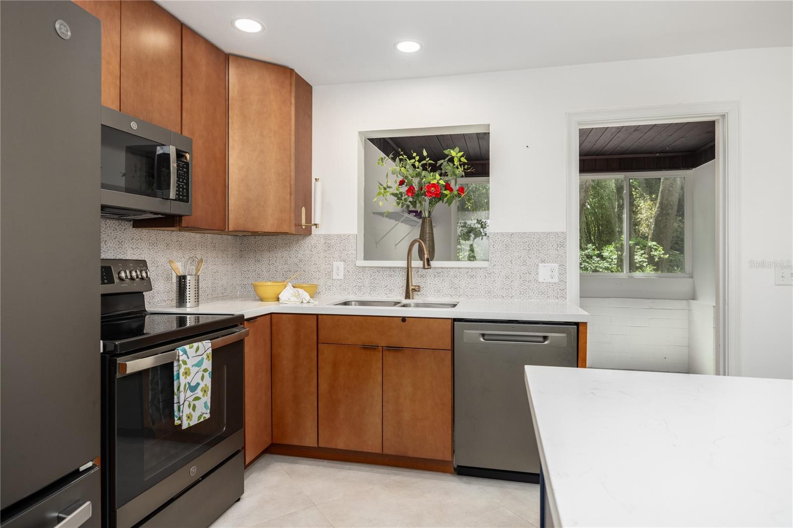 714 NE 7TH TER, GAINESVILLE, FL, 32601