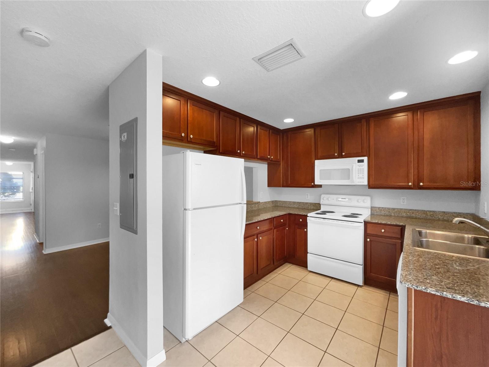 5413 RIVER ROCK RD, LAKELAND, FL, 33809