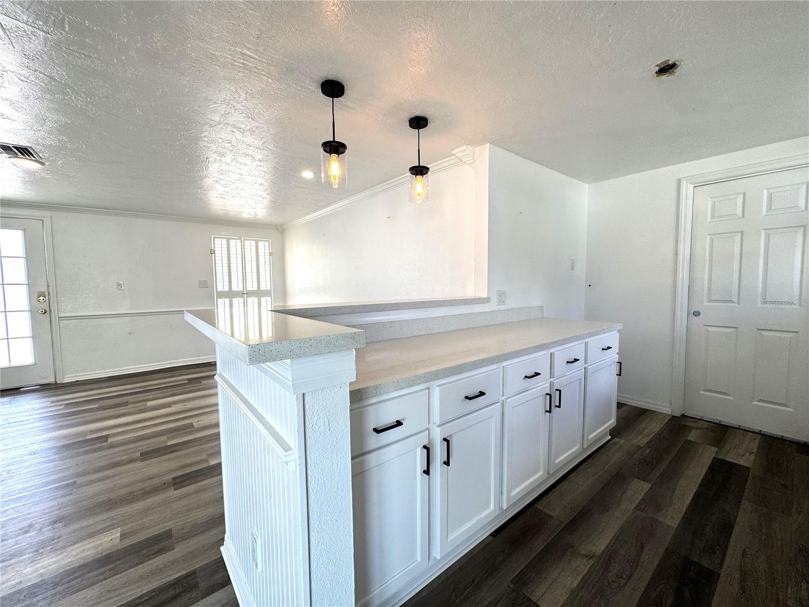 2600 MOHEGAN RD, VENICE, FL, 34293