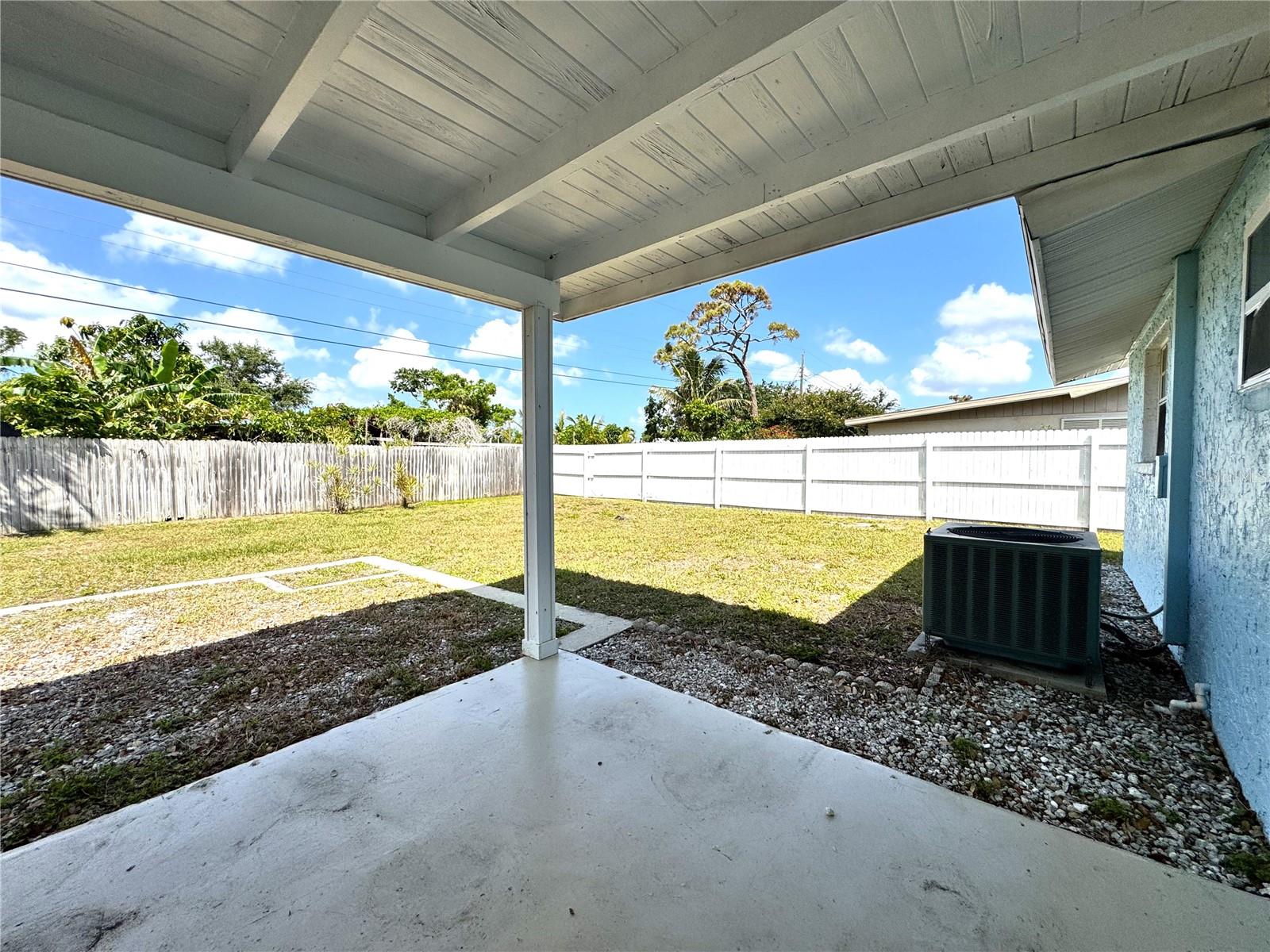 2600 MOHEGAN RD, VENICE, FL, 34293