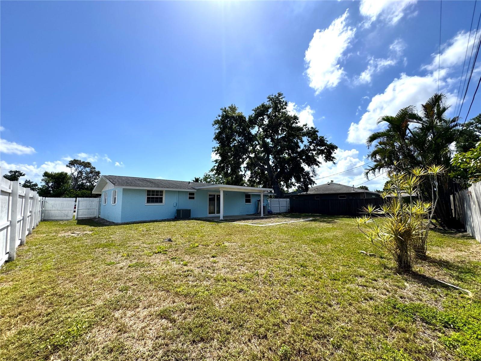 2600 MOHEGAN RD, VENICE, FL, 34293