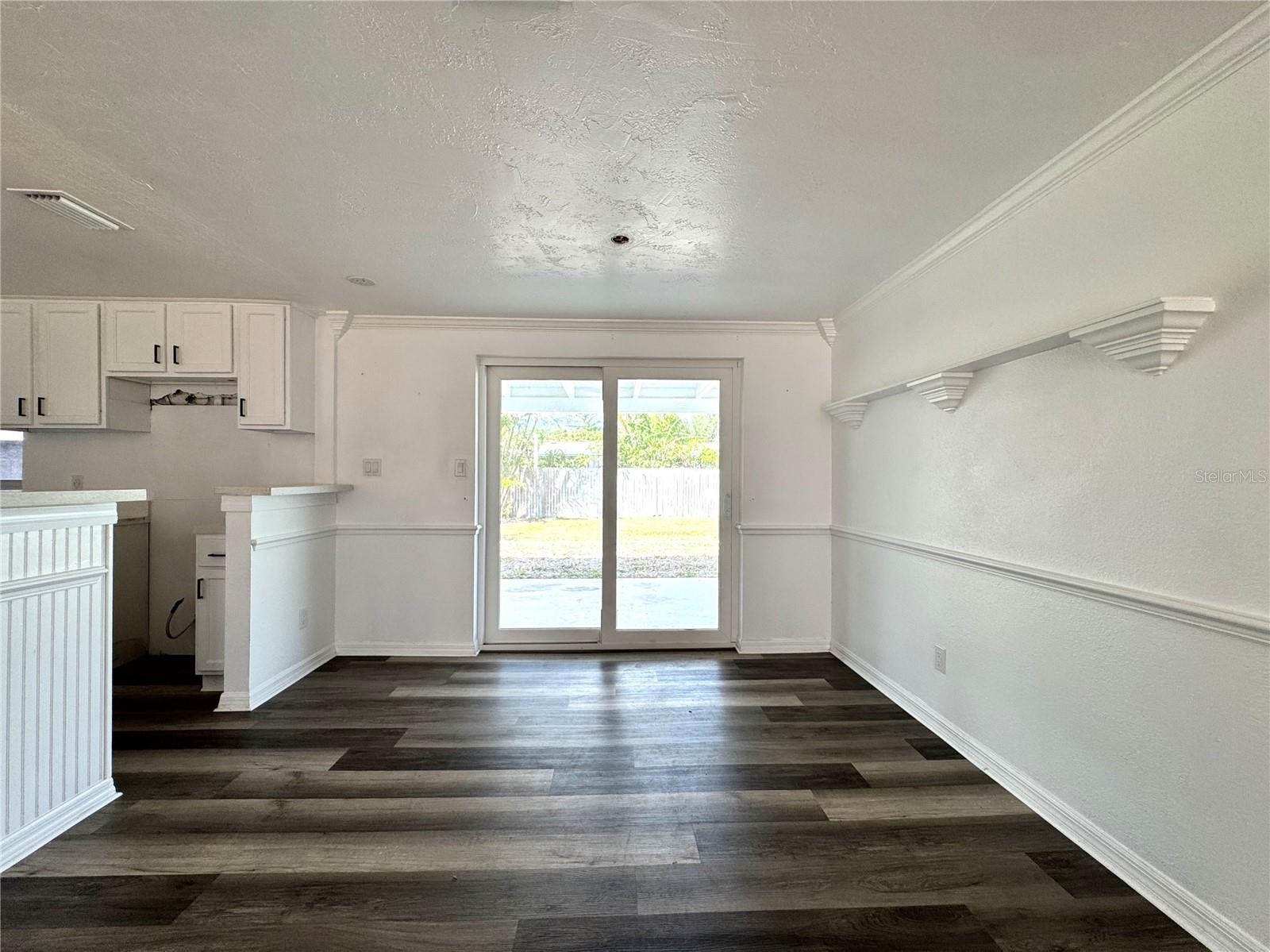 2600 MOHEGAN RD, VENICE, FL, 34293