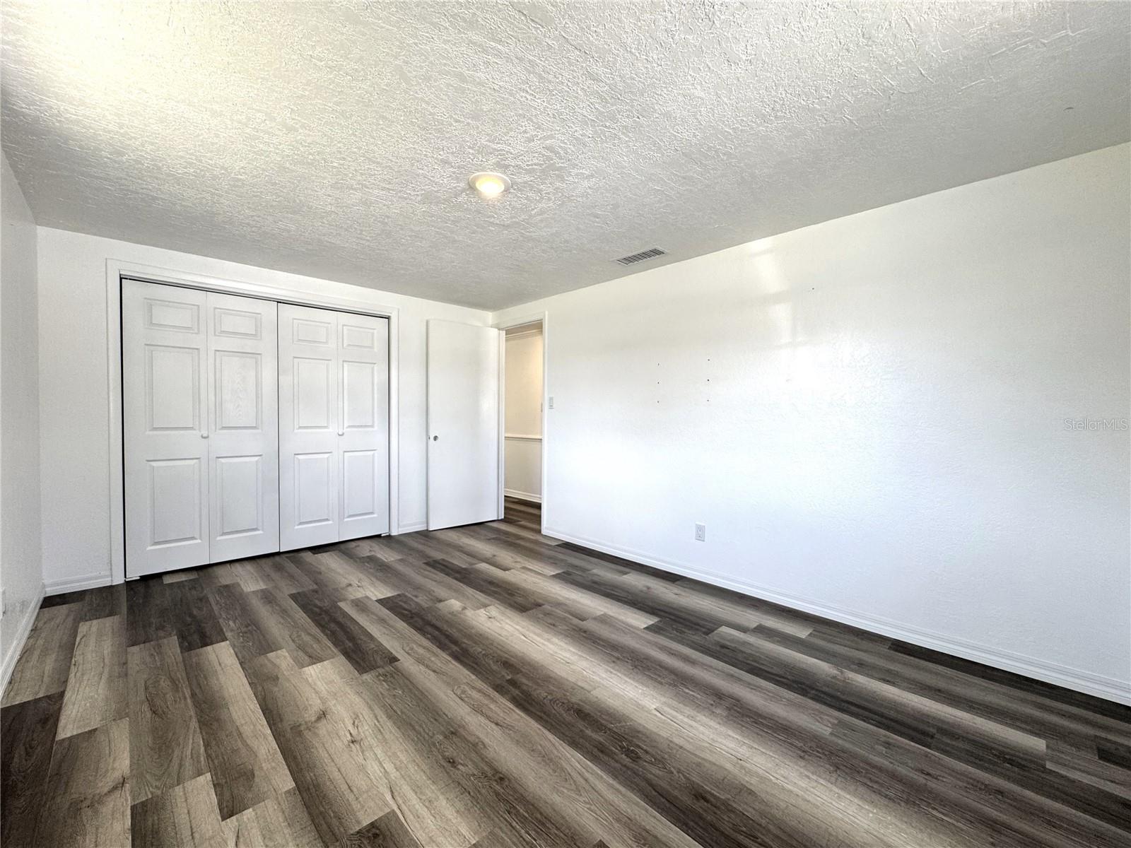 2600 MOHEGAN RD, VENICE, FL, 34293