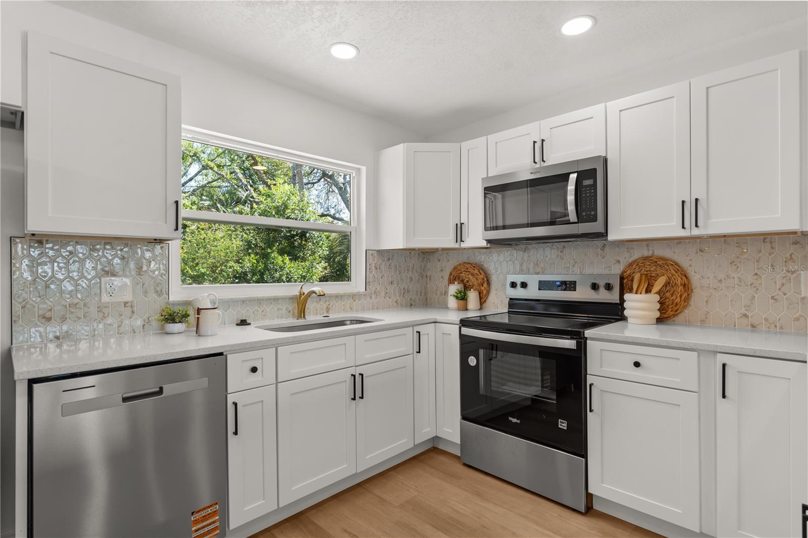 1415 S BATON DR, DELTONA, FL, 32725