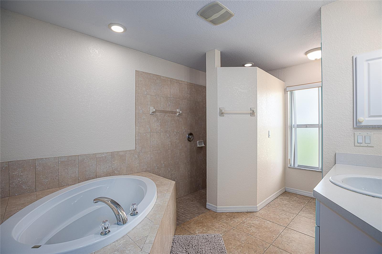 188 INGRAM BLVD, ROTONDA WEST, FL, 33947