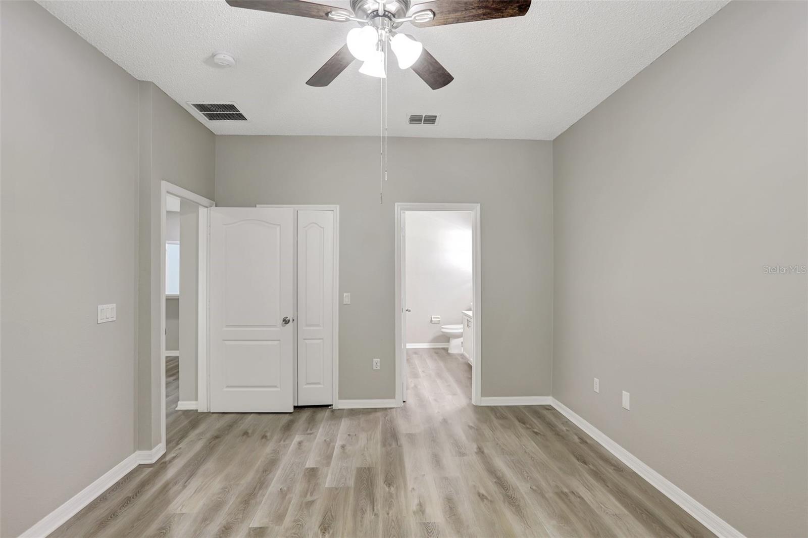 9999 SHADOW CREEK DR, ORLANDO, FL, 32832
