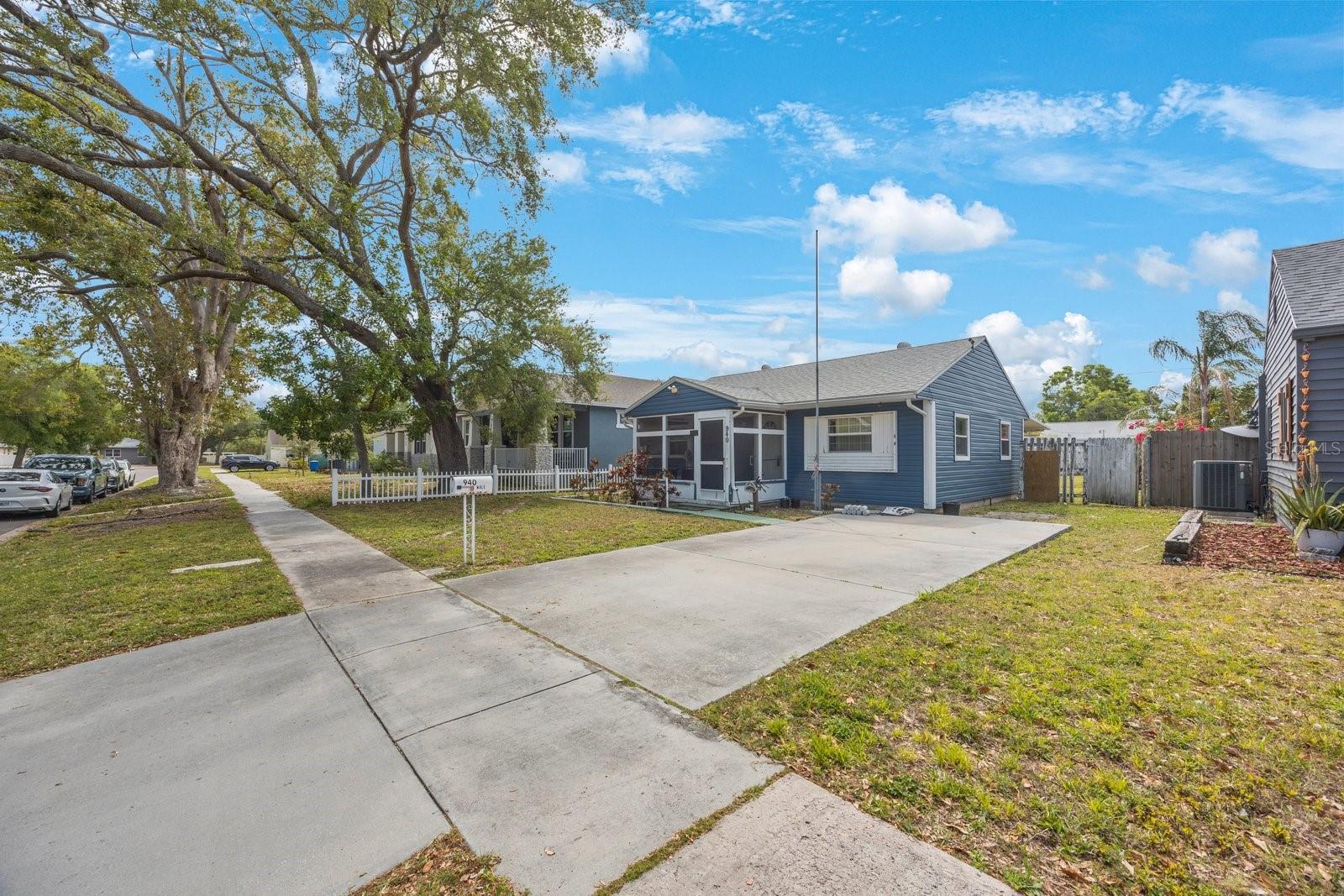 940 57TH AVE N, ST PETERSBURG, FL, 33703