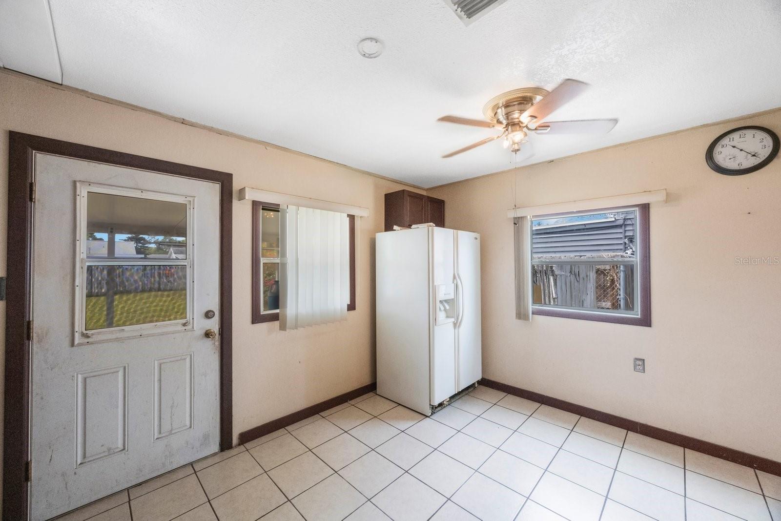 940 57TH AVE N, ST PETERSBURG, FL, 33703