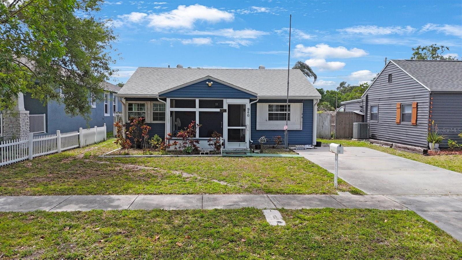 940 57TH AVE N, ST PETERSBURG, FL, 33703