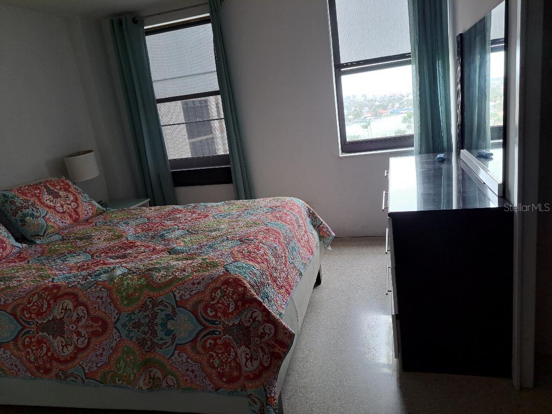 TREASURE ISLAND, FL, 33706