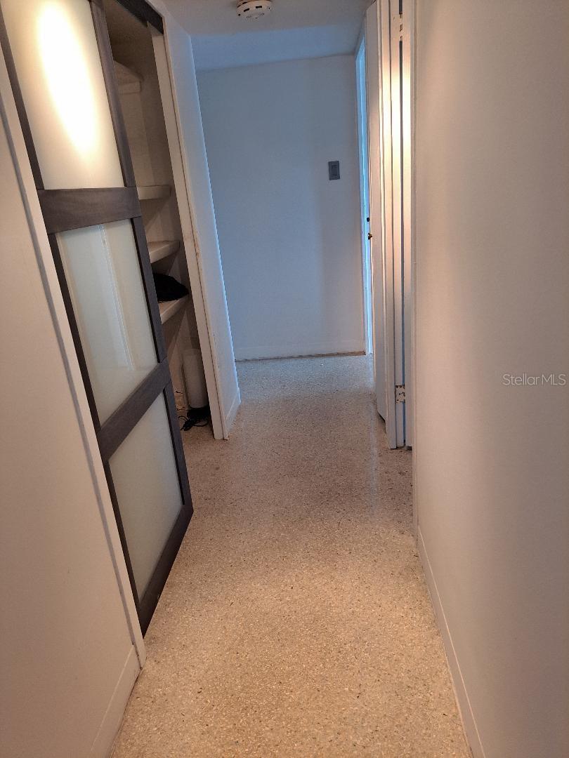 TREASURE ISLAND, FL, 33706