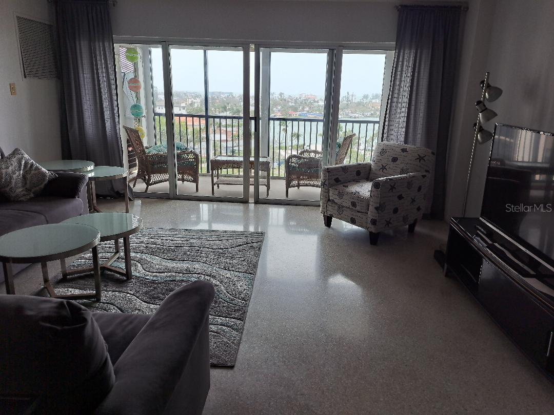 TREASURE ISLAND, FL, 33706