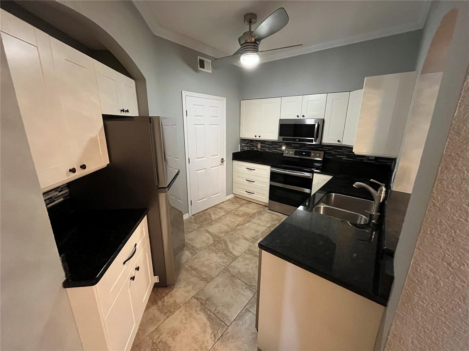 200 4TH AVE S #231, ST PETERSBURG, FL, 33701