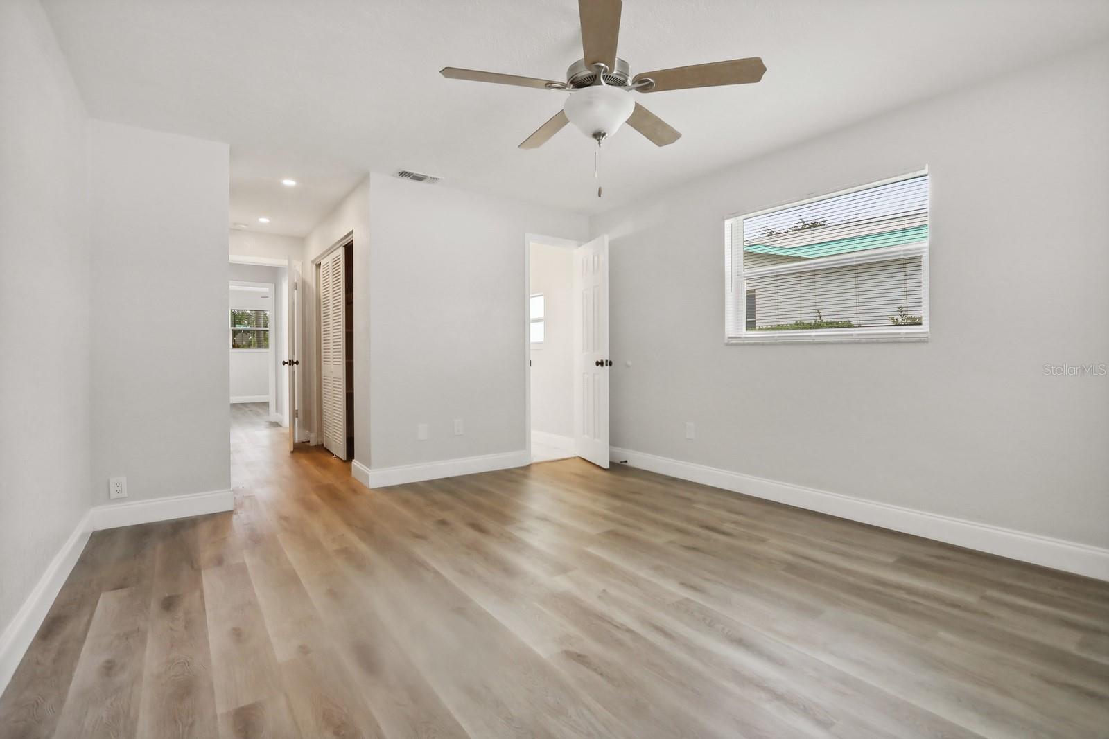 5599 110TH WAY, SEMINOLE, FL, 33772