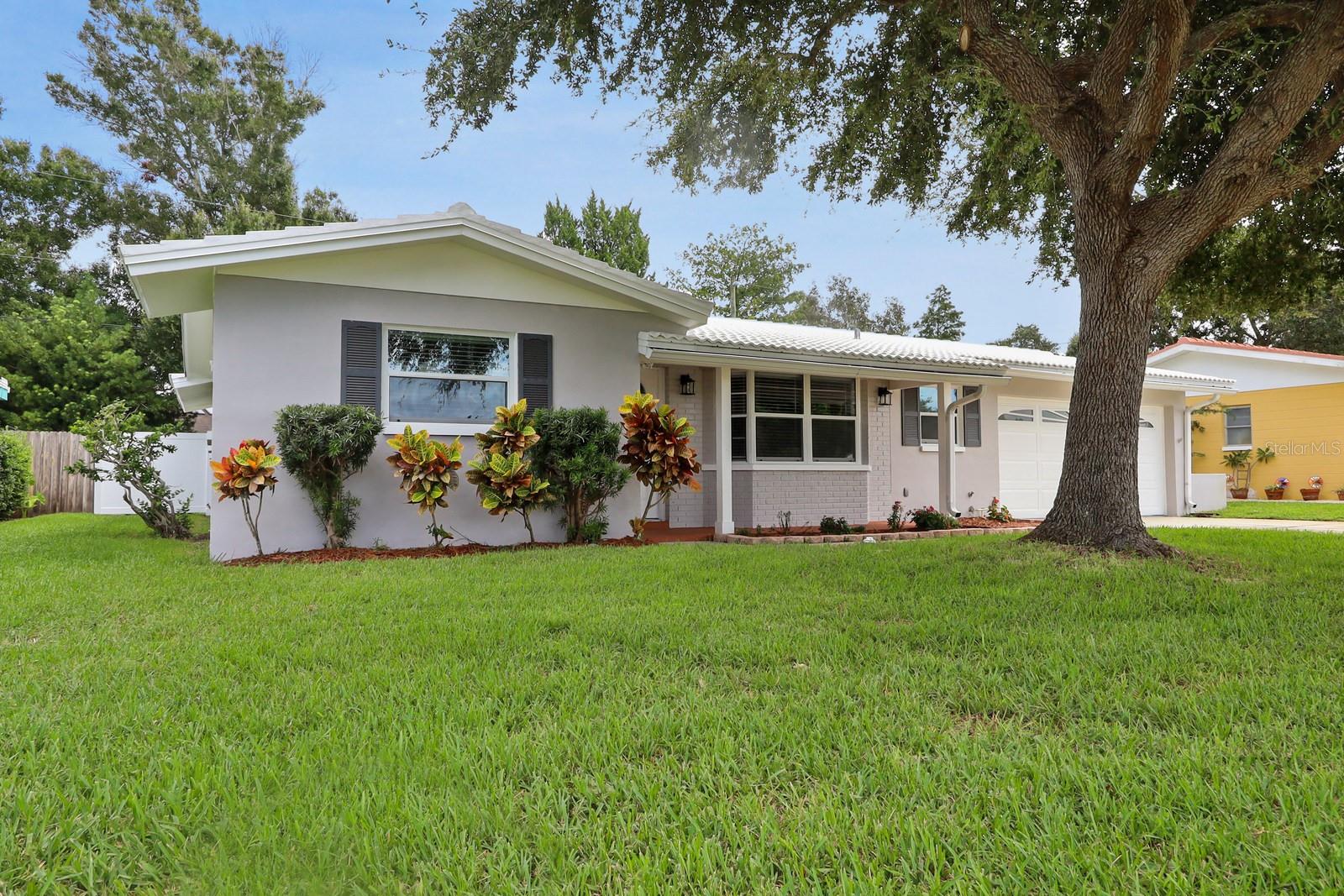 5599 110TH WAY, SEMINOLE, FL, 33772