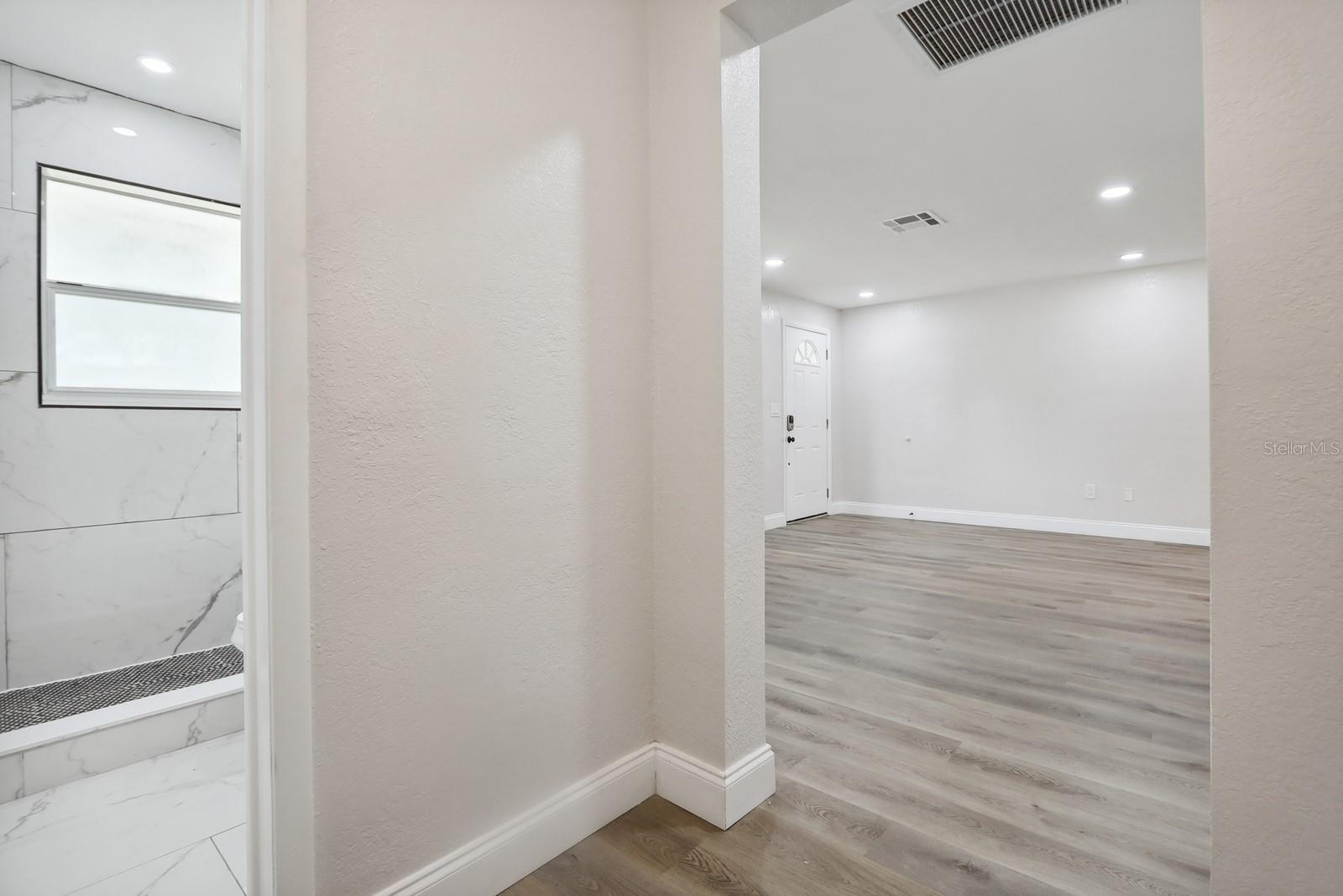 5599 110TH WAY, SEMINOLE, FL, 33772