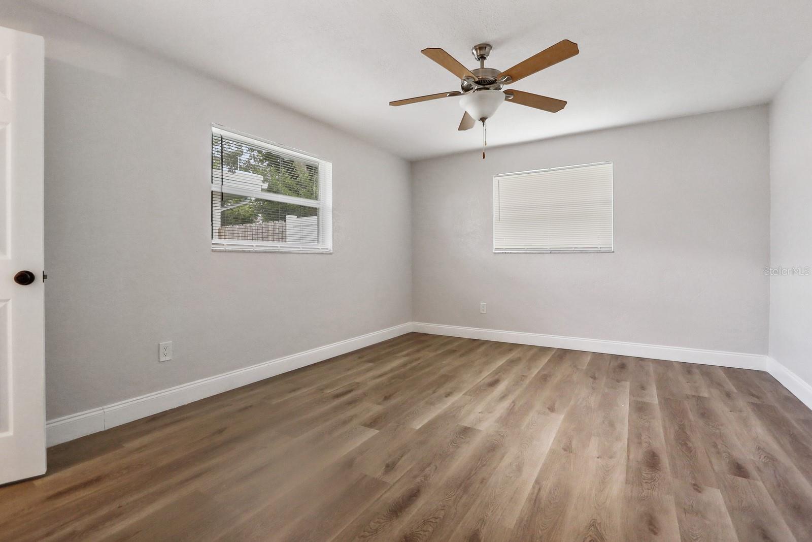 5599 110TH WAY, SEMINOLE, FL, 33772