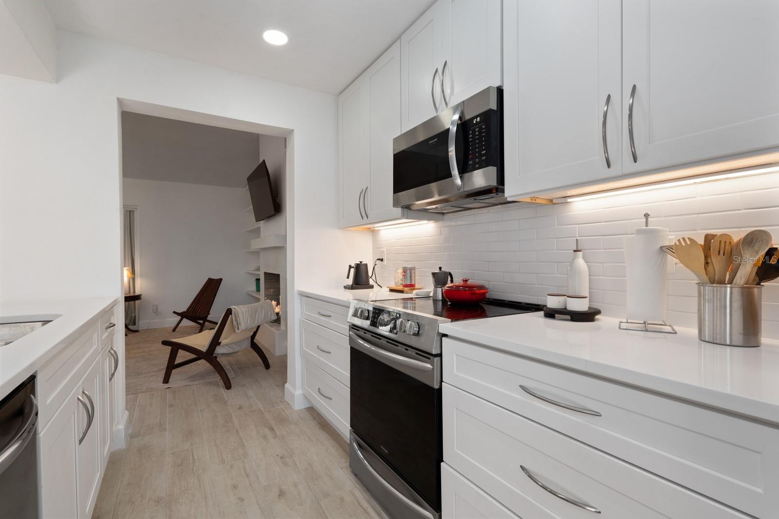 1708 GLENHOUSE DR #413, SARASOTA, FL, 34231