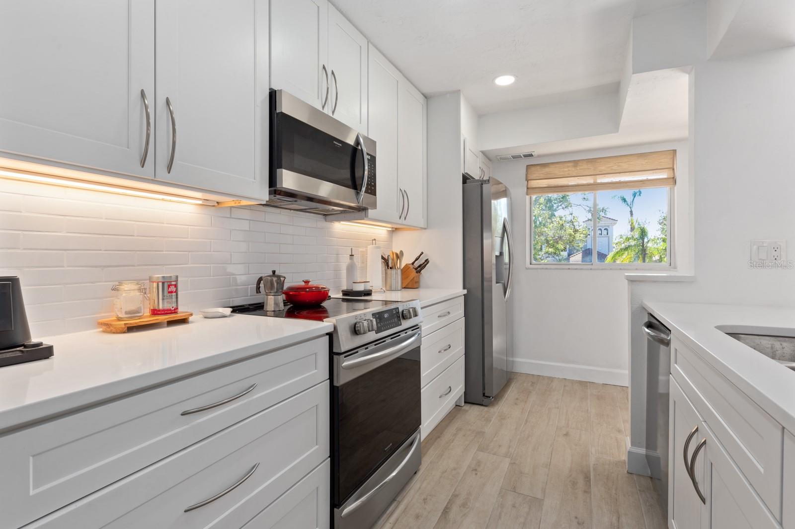 1708 GLENHOUSE DR #413, SARASOTA, FL, 34231