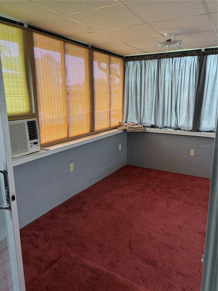 130 OAK TREE DR, DEBARY, FL, 32713