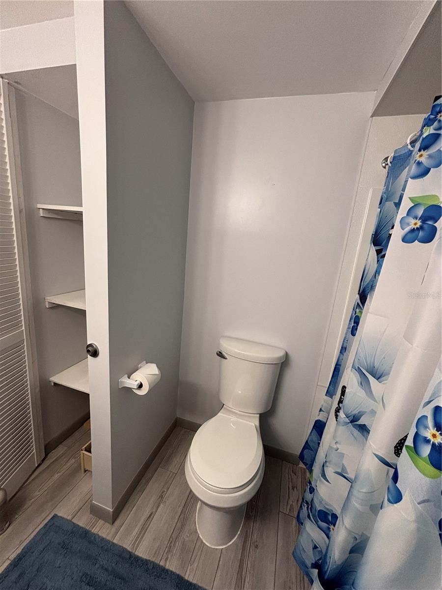 130 OAK TREE DR, DEBARY, FL, 32713