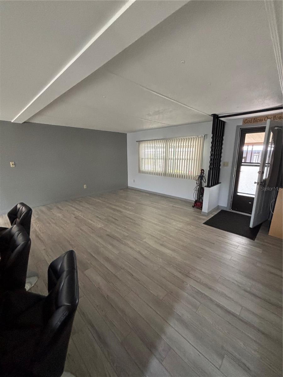 130 OAK TREE DR, DEBARY, FL, 32713