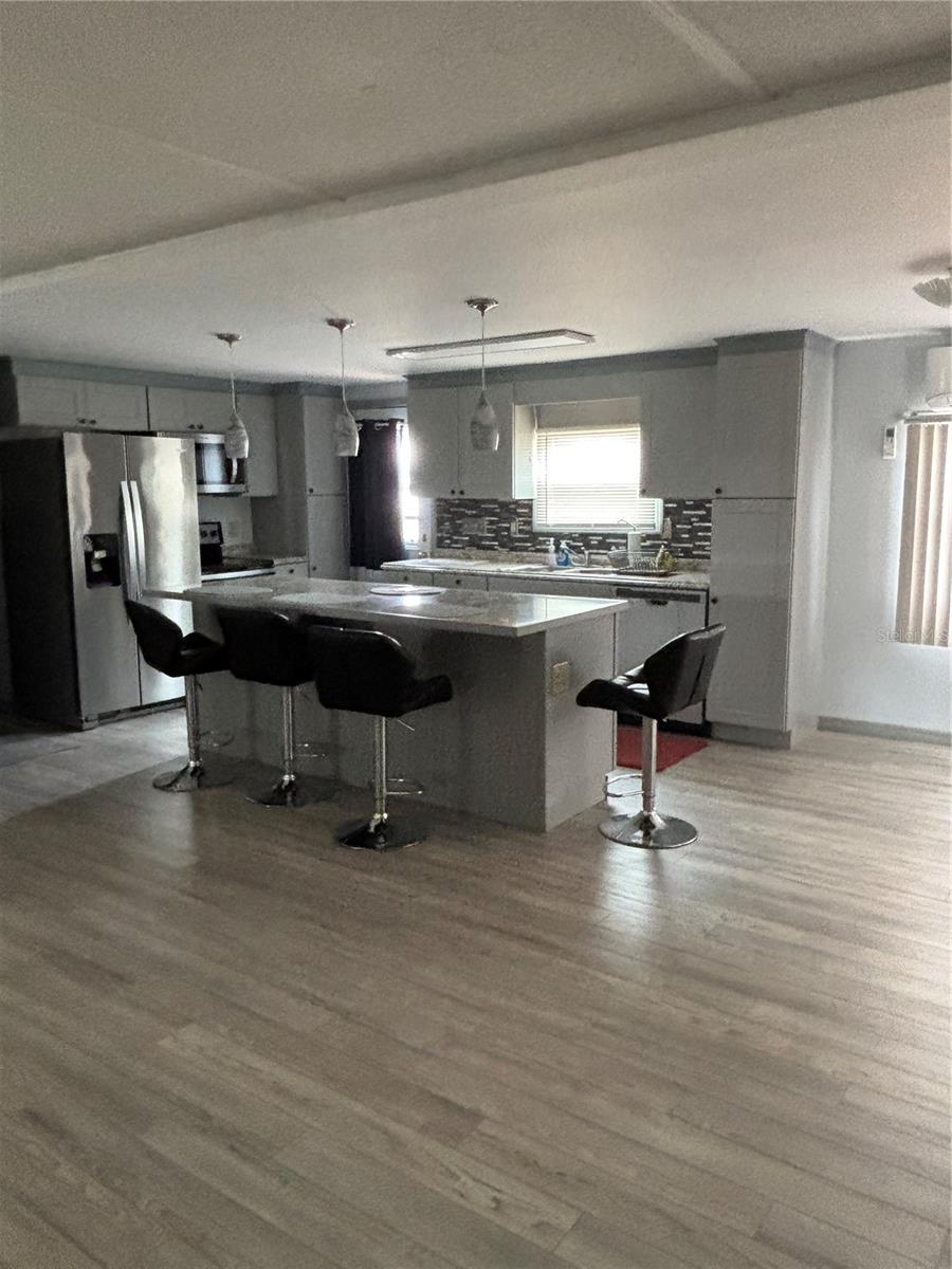 130 OAK TREE DR, DEBARY, FL, 32713