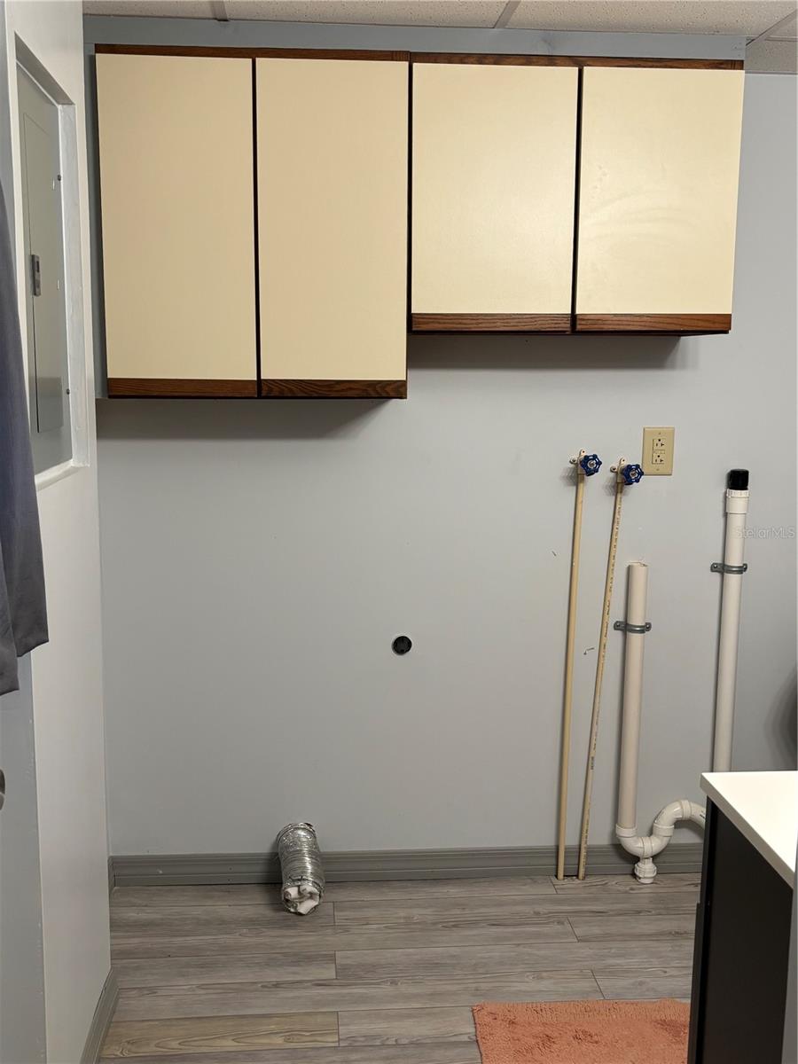 130 OAK TREE DR, DEBARY, FL, 32713